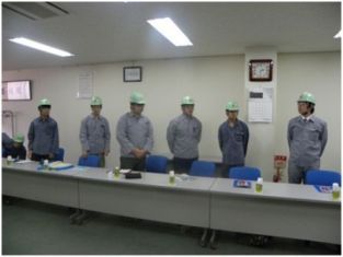 工場見学及び懇談会の様子(2)