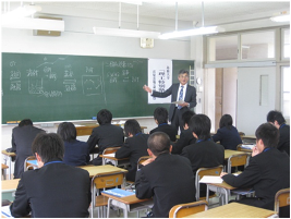 石見会場 化学系講義の様子 石見会場 化学系講義の様子